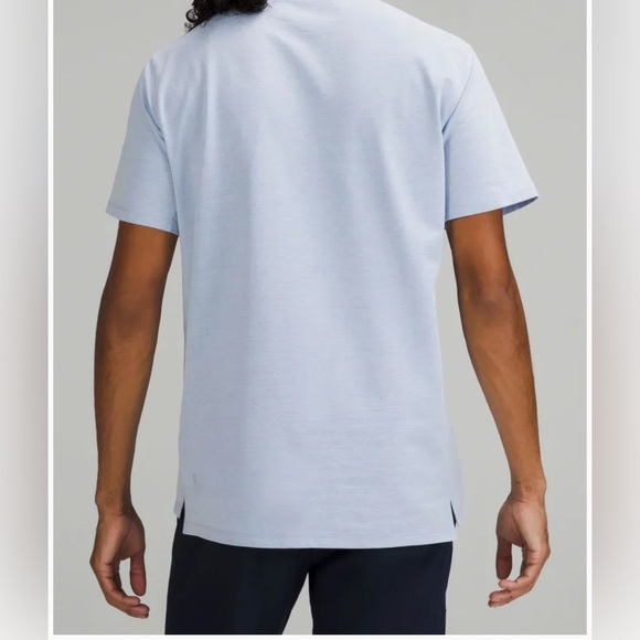 Lululemon Chest Pocket Relaxed-Fit T-Shirt size medium - Picture 2 of 5